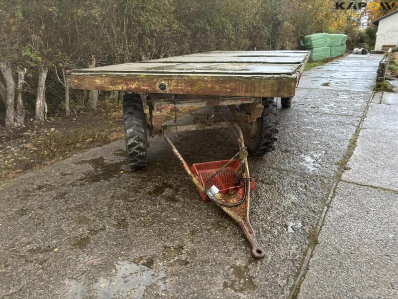 Straw/Trailer 4 wheel - image 2