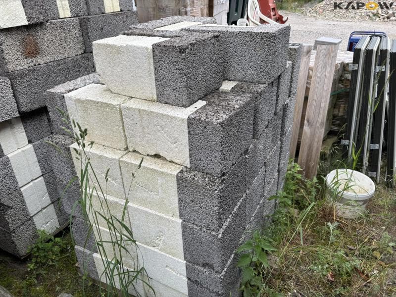 Insulated LECA blocks - image 3