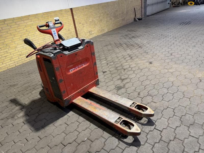 Linde 20 el stacker - image 3