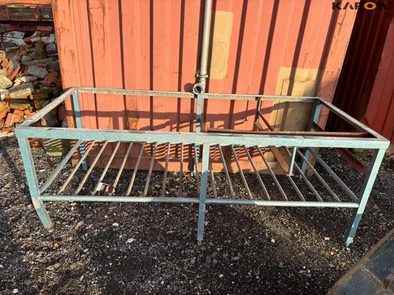 Sub-frames for table - image 2