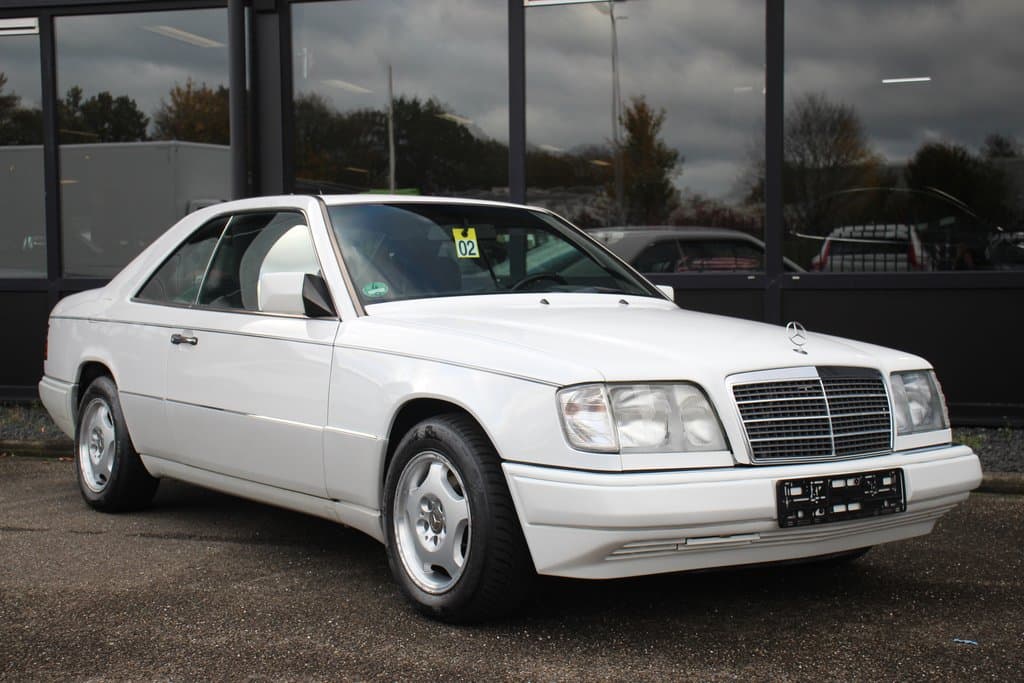 Mercedes-Benz 220 CE | 1993