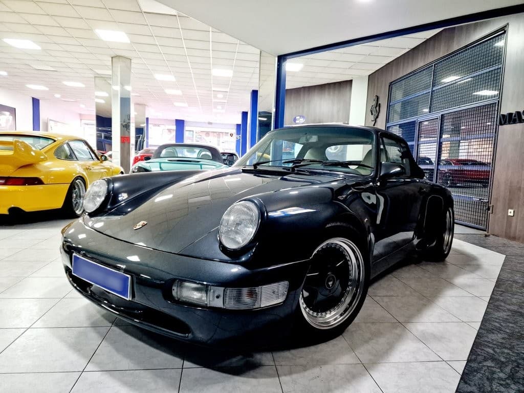 Porsche 911 Carrera 4 | 1990