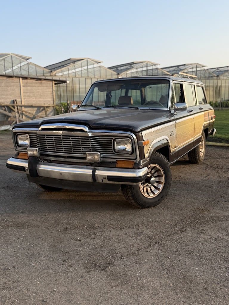 Jeep Grand Wagoneer | 1985