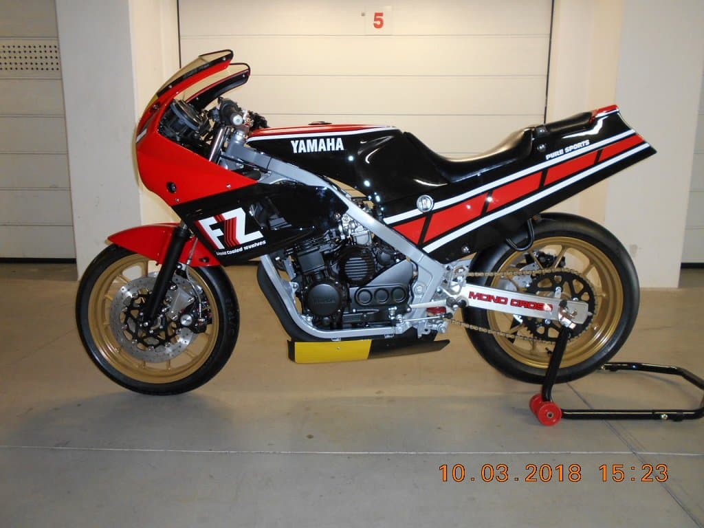 Yamaha FZ400R | 1990