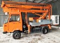 Lkw, Krankenwagen, Unimog, Ackerschlepper, Gabelstapler und Anhänger
