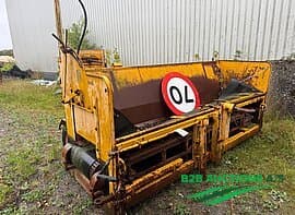 BM edge gravel spreader