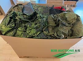 2 pallets of assorted military gear