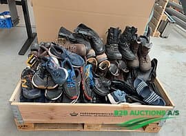2 paller med diverse sko
400 DKK
Zone 16