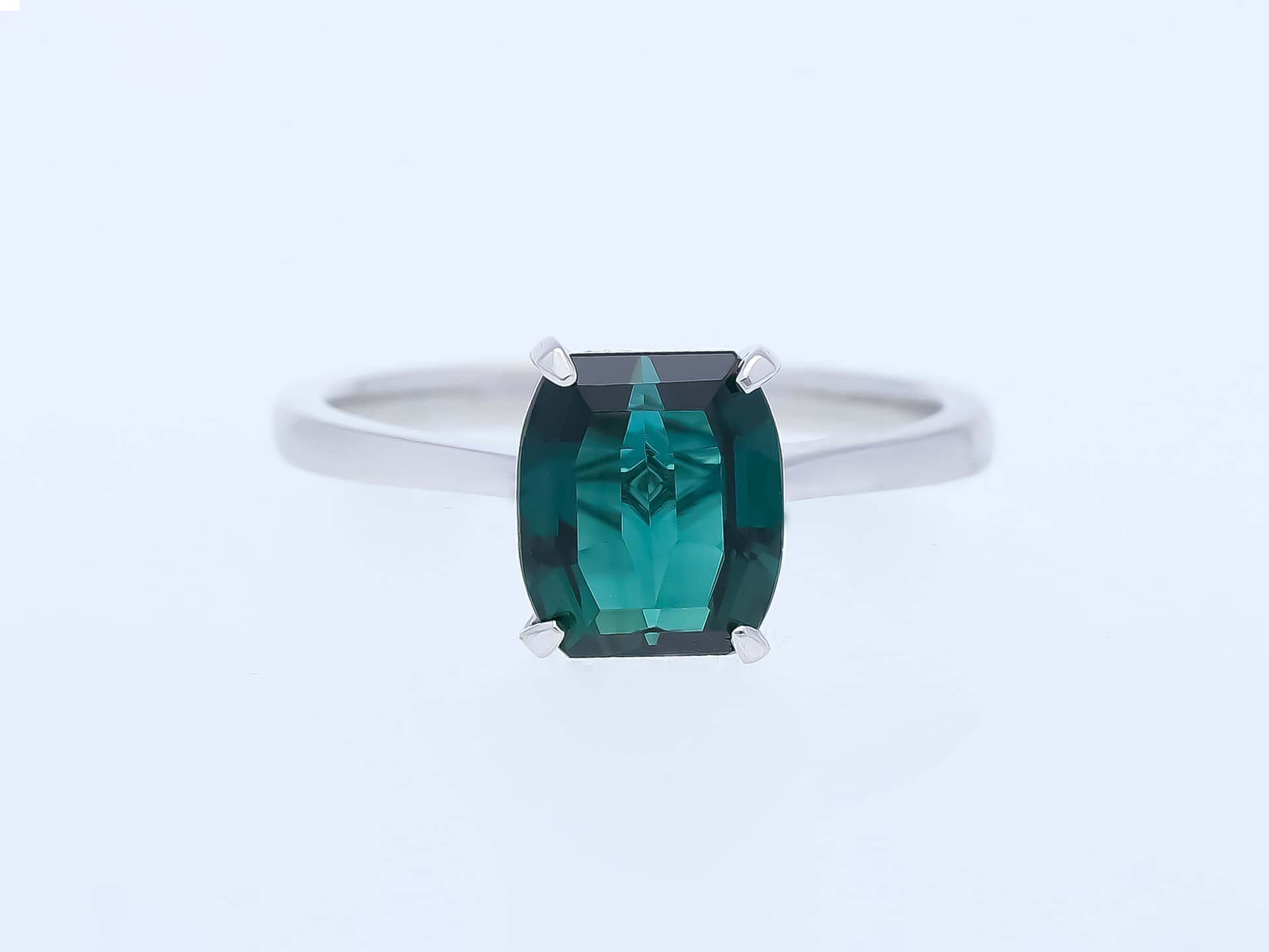 Ring+1,88+ct.+Turmalin,+Diamanten+750+Weißgold+18+Karat+IGI+Zertifikat