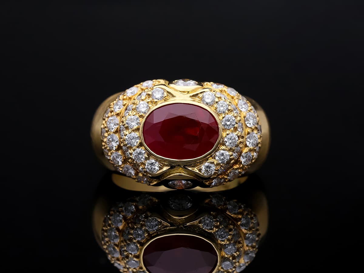 Ring+3,30+ct.+Rubin,+Diamanten+750+Gelbgold+18+Karat