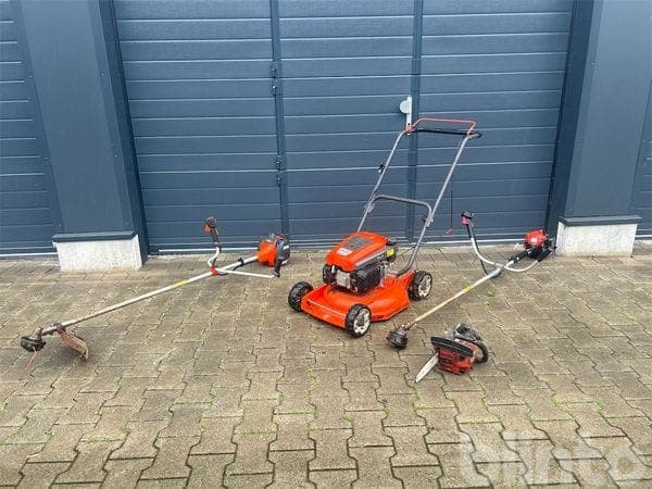 Equipment package Husqvarna / Dolmar Lawnmowers, 2 Motorsensen & Motorsaw
