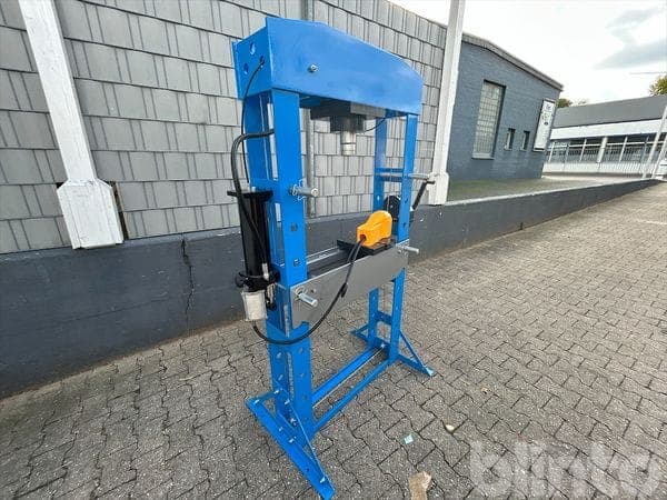 Workshop press (50 t, original packed, year 2026)