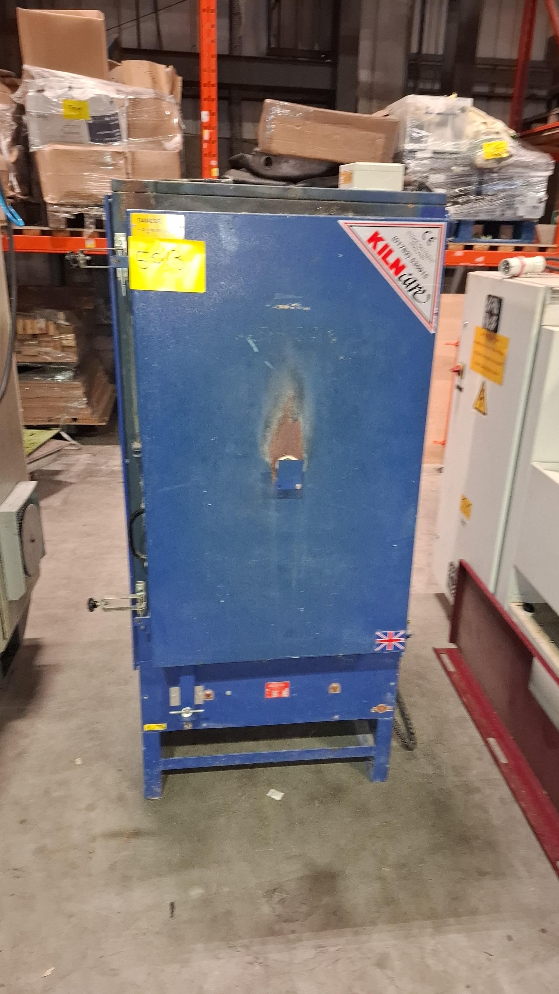 1 X INDUSTRIAL - GRADE KILNCARE FRONT LOADING ELECTRIC POTTERY KILN - S/N 108802
