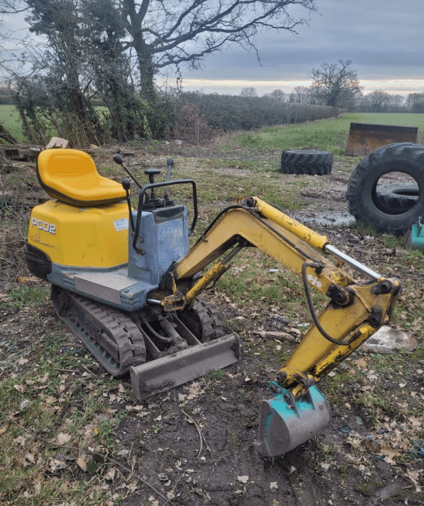 Komatsu PC02-1A Micro Digger