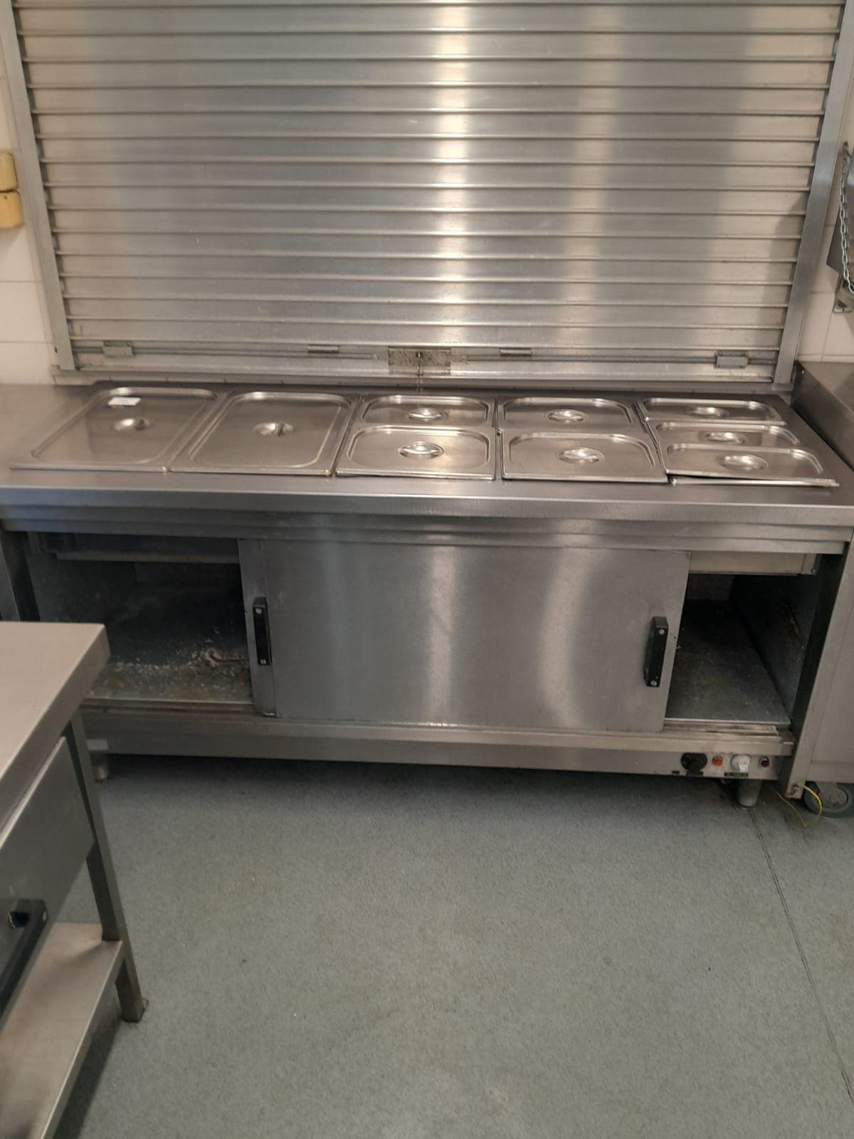 Stainless steel Bain Marie with heated cabinet under, approx 1750 x 700 � Located in commercial kitc