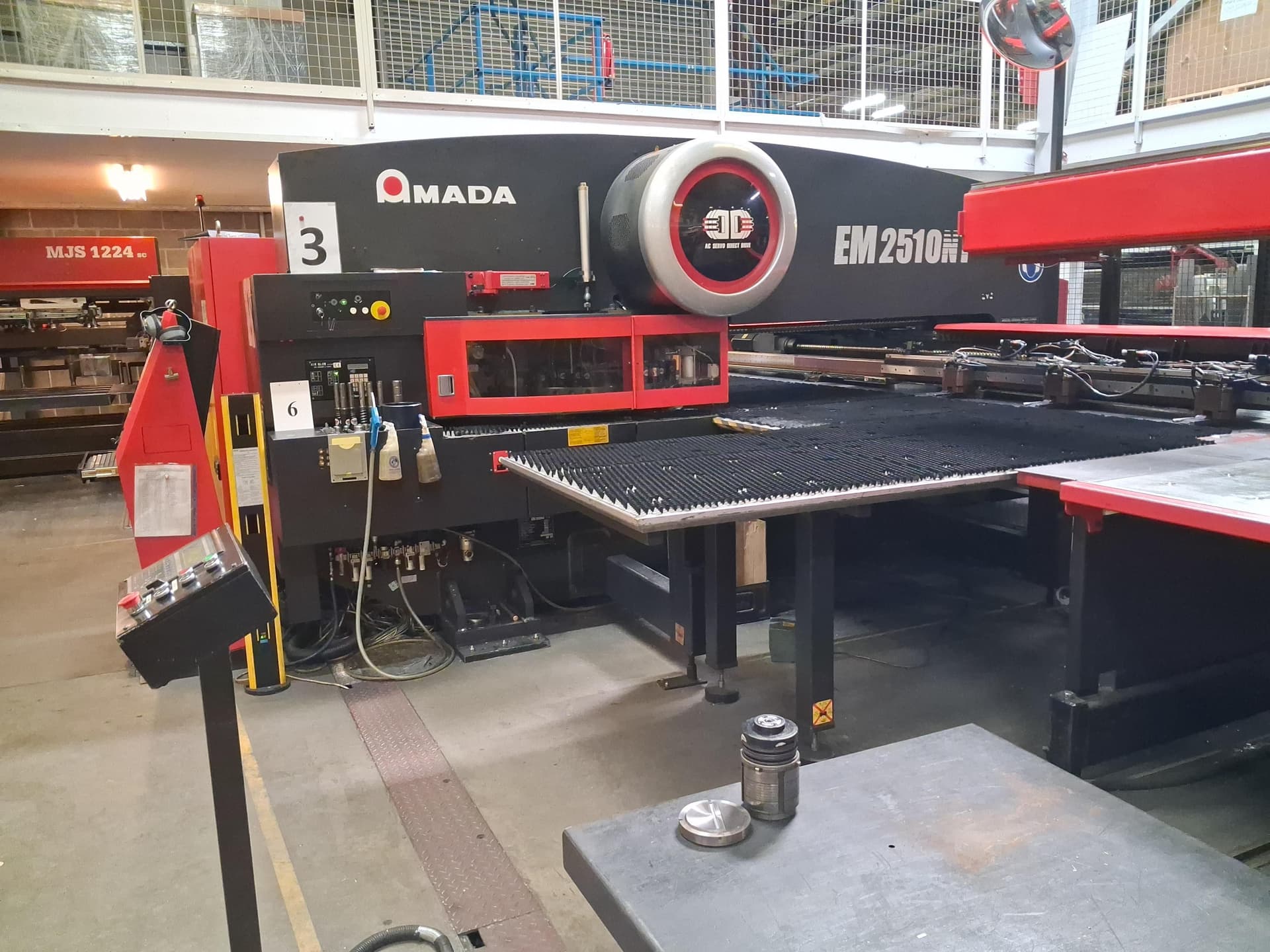 Amada EM 2510NT Turret Press
