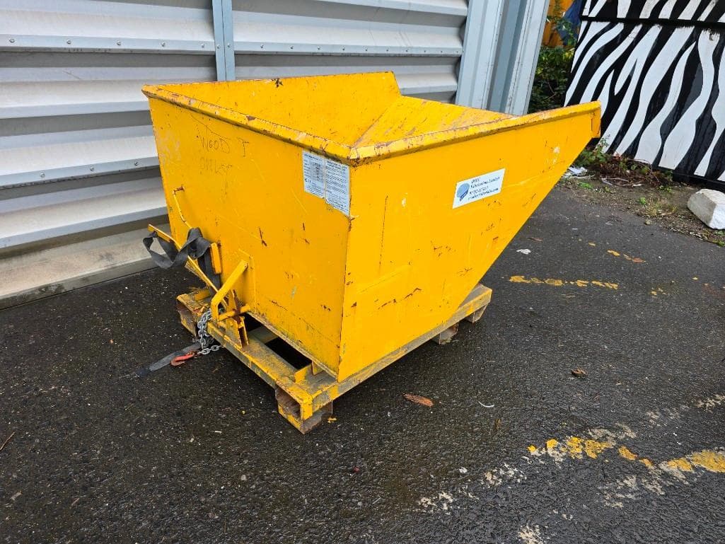 DTEC Fabrications DTS1250 FLT tipping skip (2022)