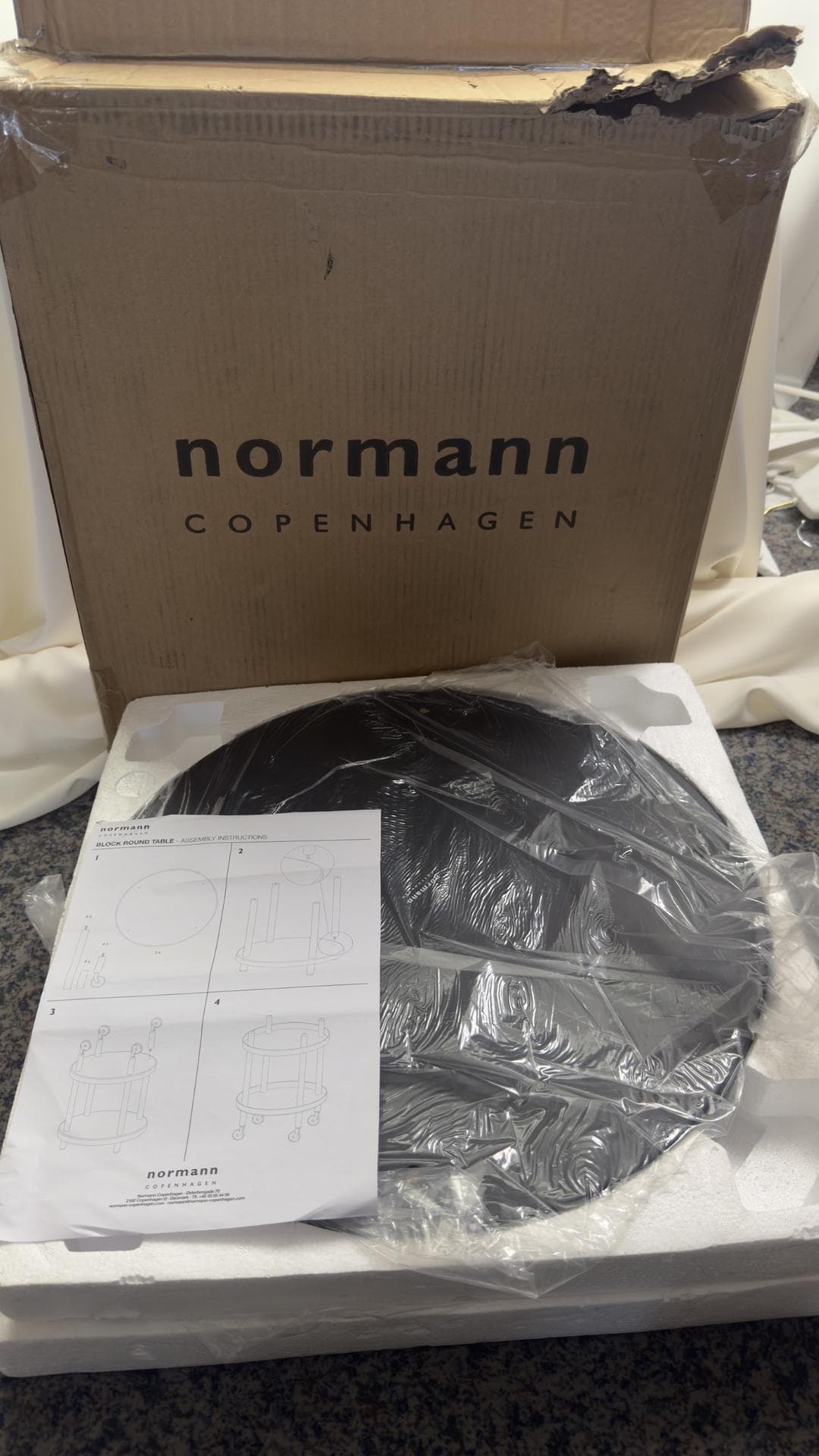Norman Copenhagen Block Rundtisch, schwarz, Höhe: 64 Cm, Durchmesser: 45 Cm