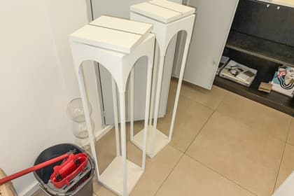 2 Werbeständer