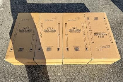 4 cartons dust masks