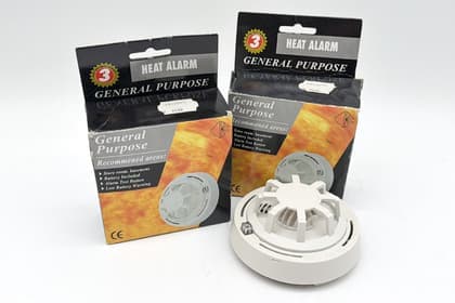 2 Fire detectors Heat alarm