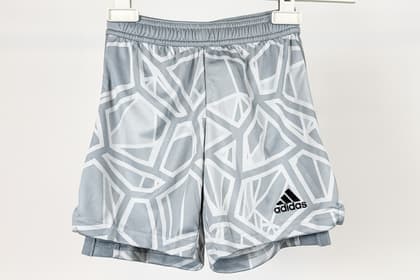 2 adidas Kinder Shorts, Gr. 116