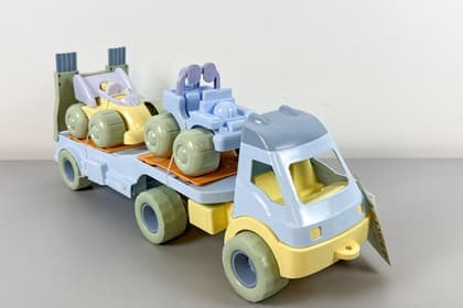 2 Spielfahrzeug Sets Dantoy