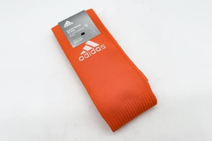 4 Paar adidas Stutzen, Gr. 46/48