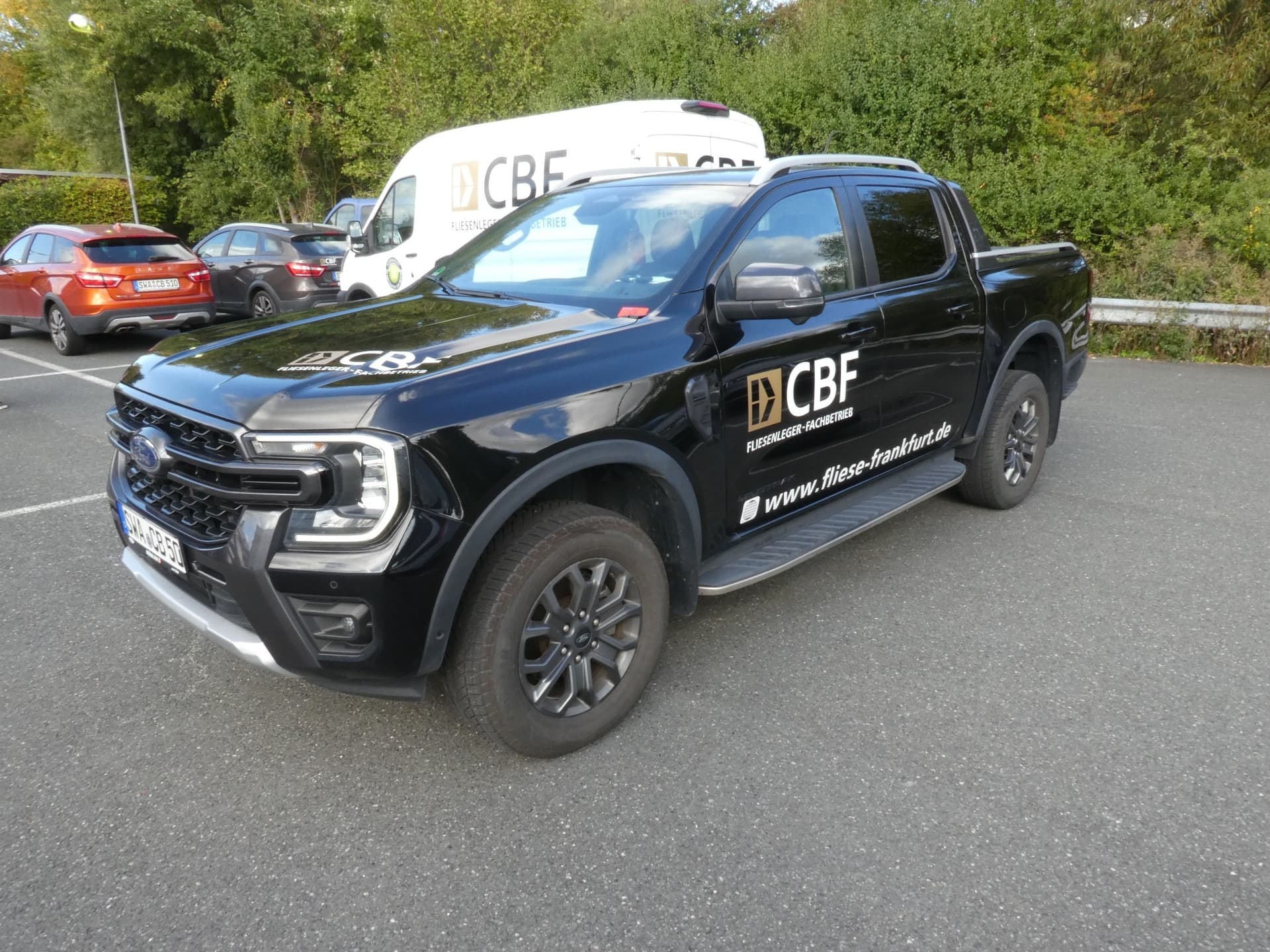 Fahrzeuge, Anhänger und Hubwagen