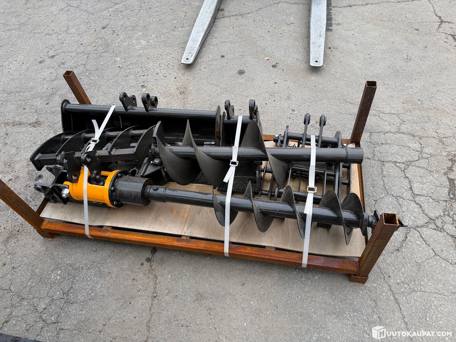 Excavator accessory kit, Alavus