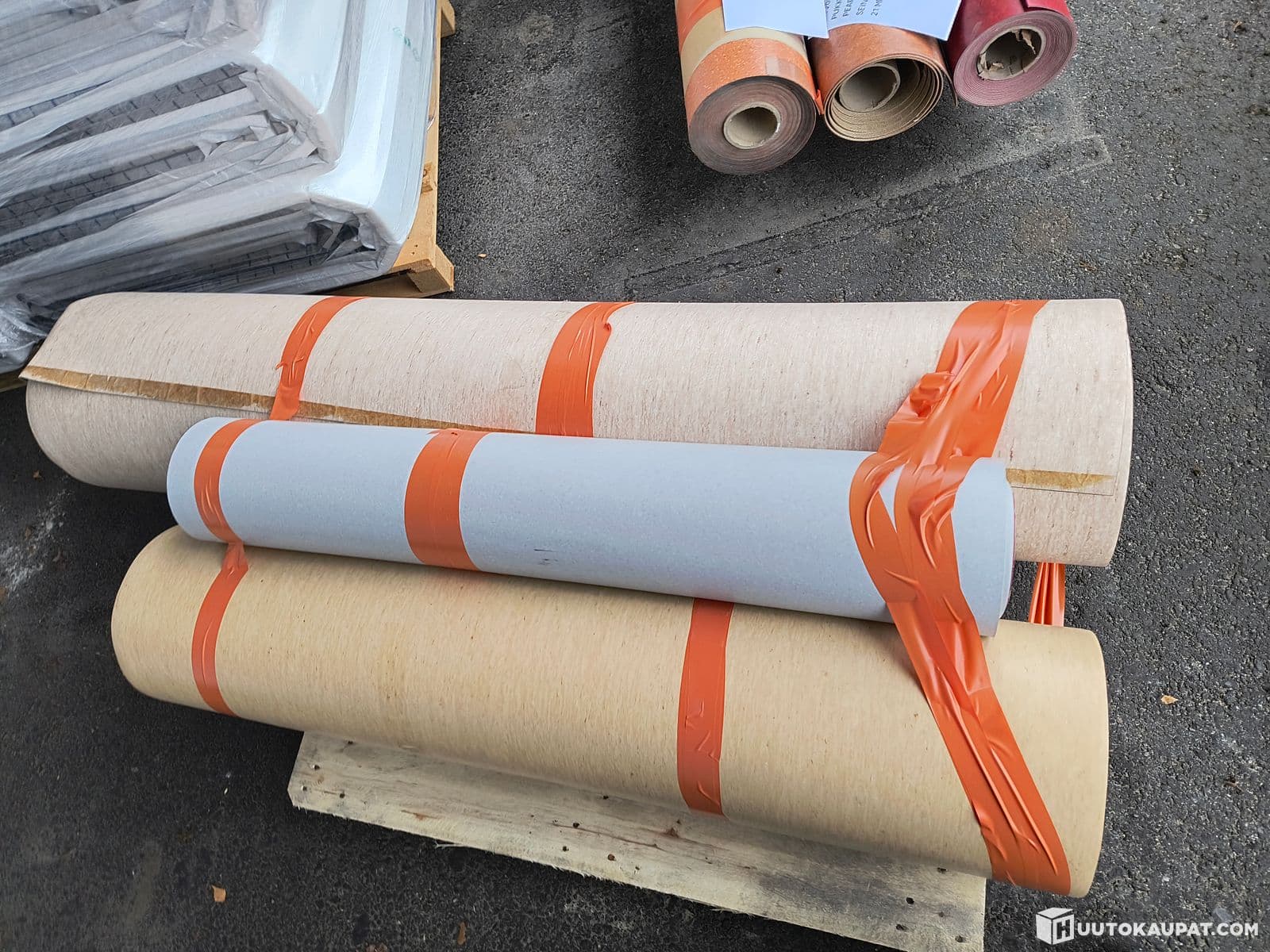 55m2 plastic mat, mixed (48)