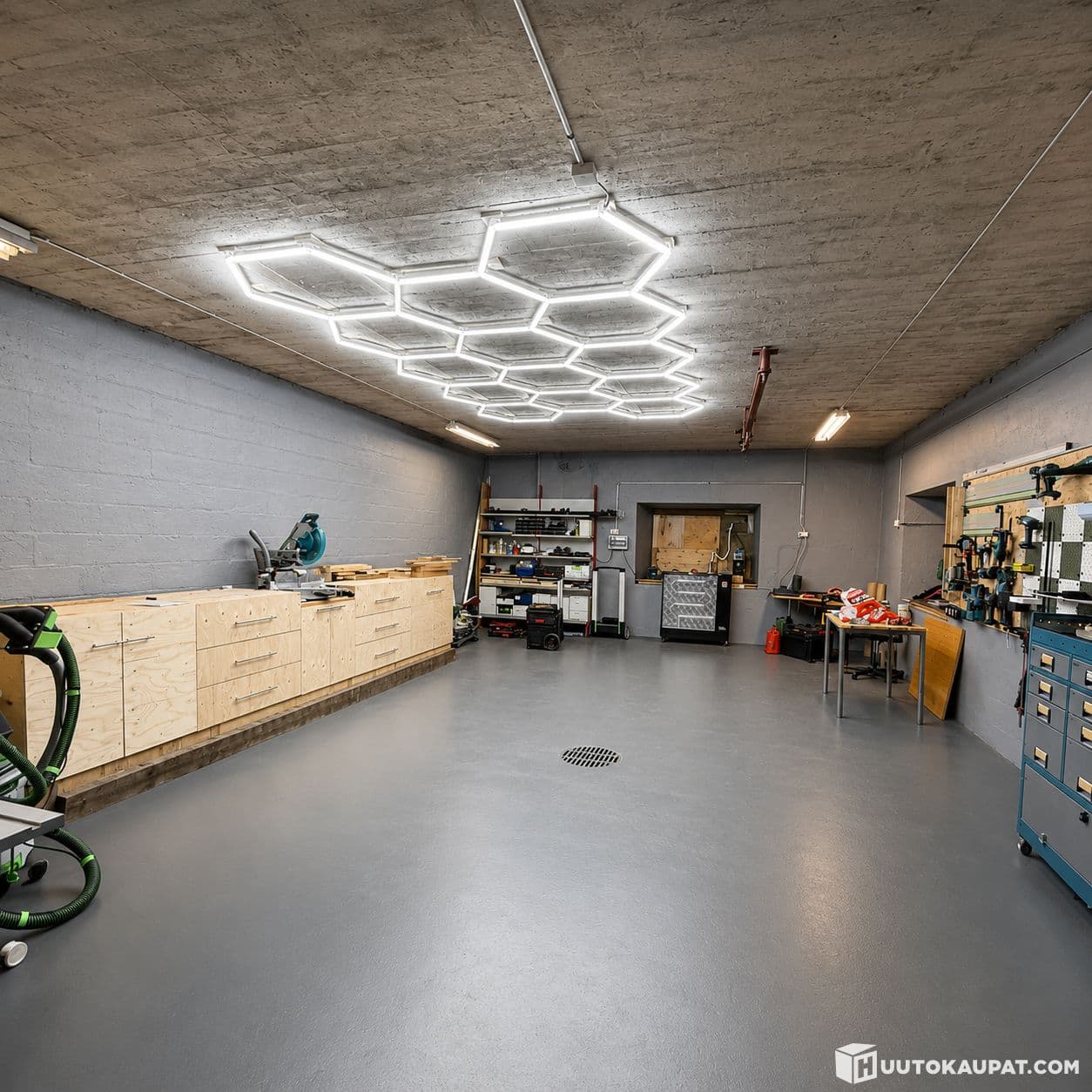 NORTHLUMEN® Hexagon LED-valosarja 14-grid - Laadukas sarja esim. autotalliin tai toimitilaan - Takuu 24kk, Vantaa