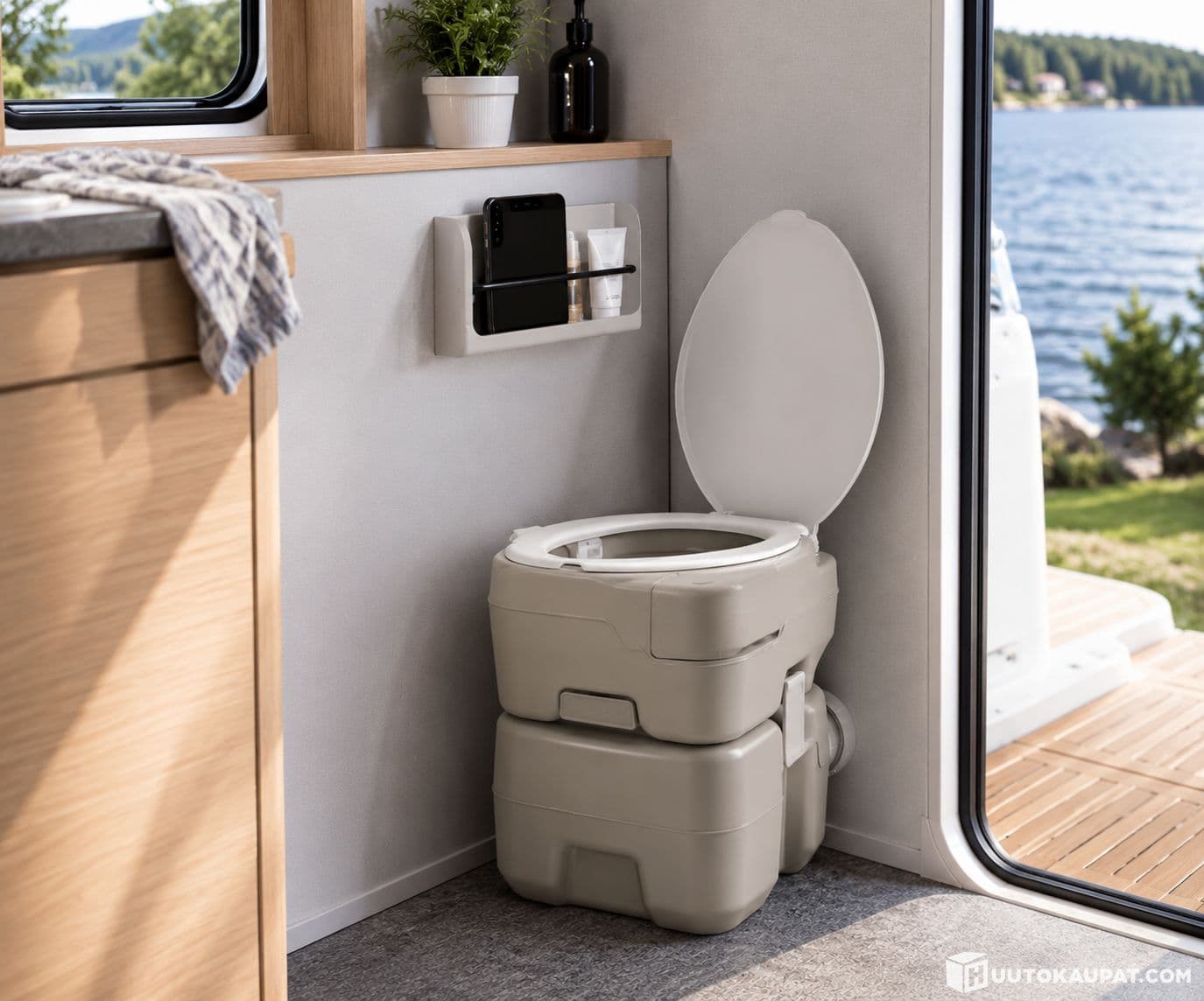 Tarmo Chemical Toilet 20 L Corner, Isokyrö