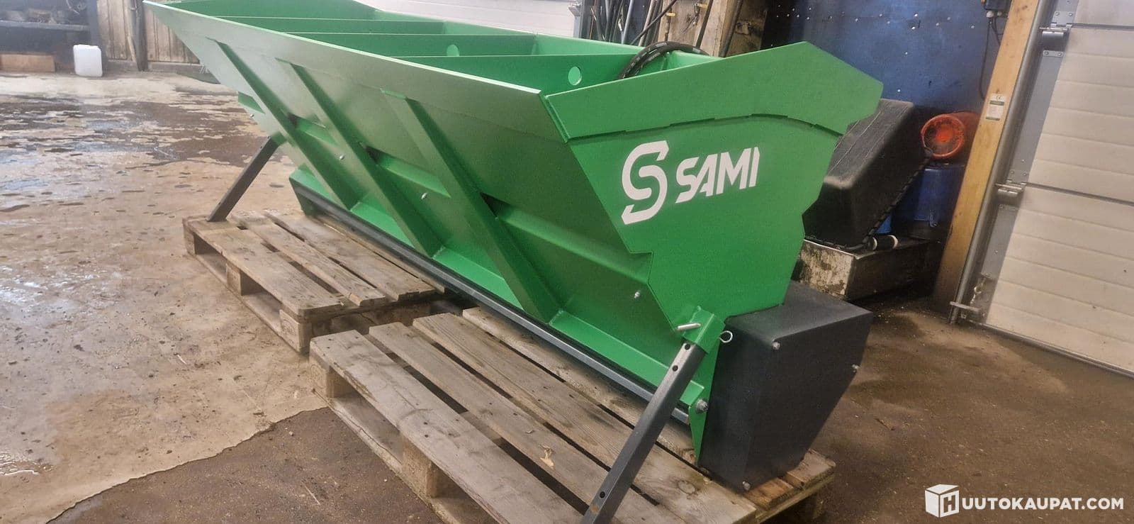 Sami sweater Euro adapts and 3-point fixture, Iisalmi