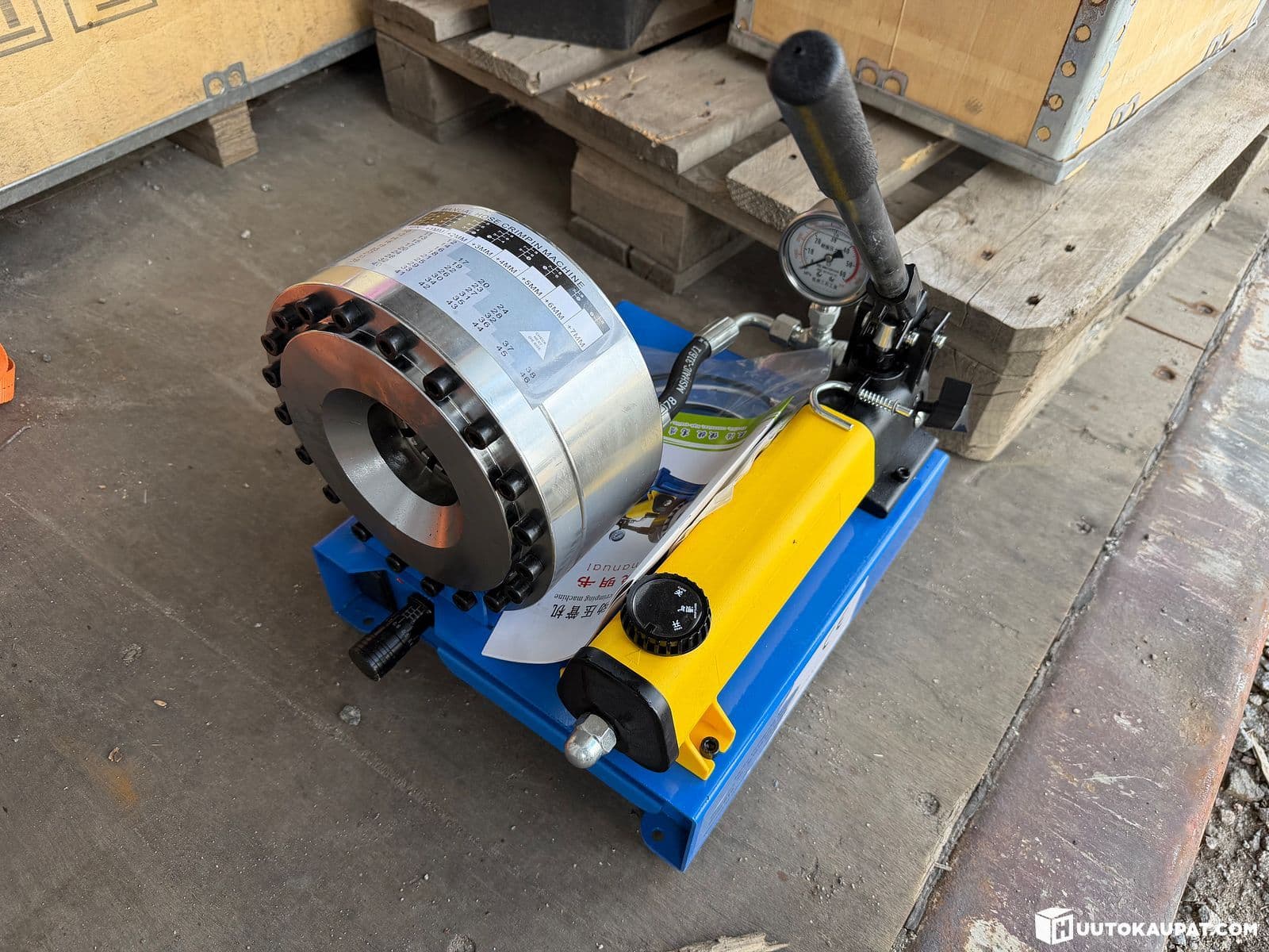 Hose connector crimper, new, Alavus