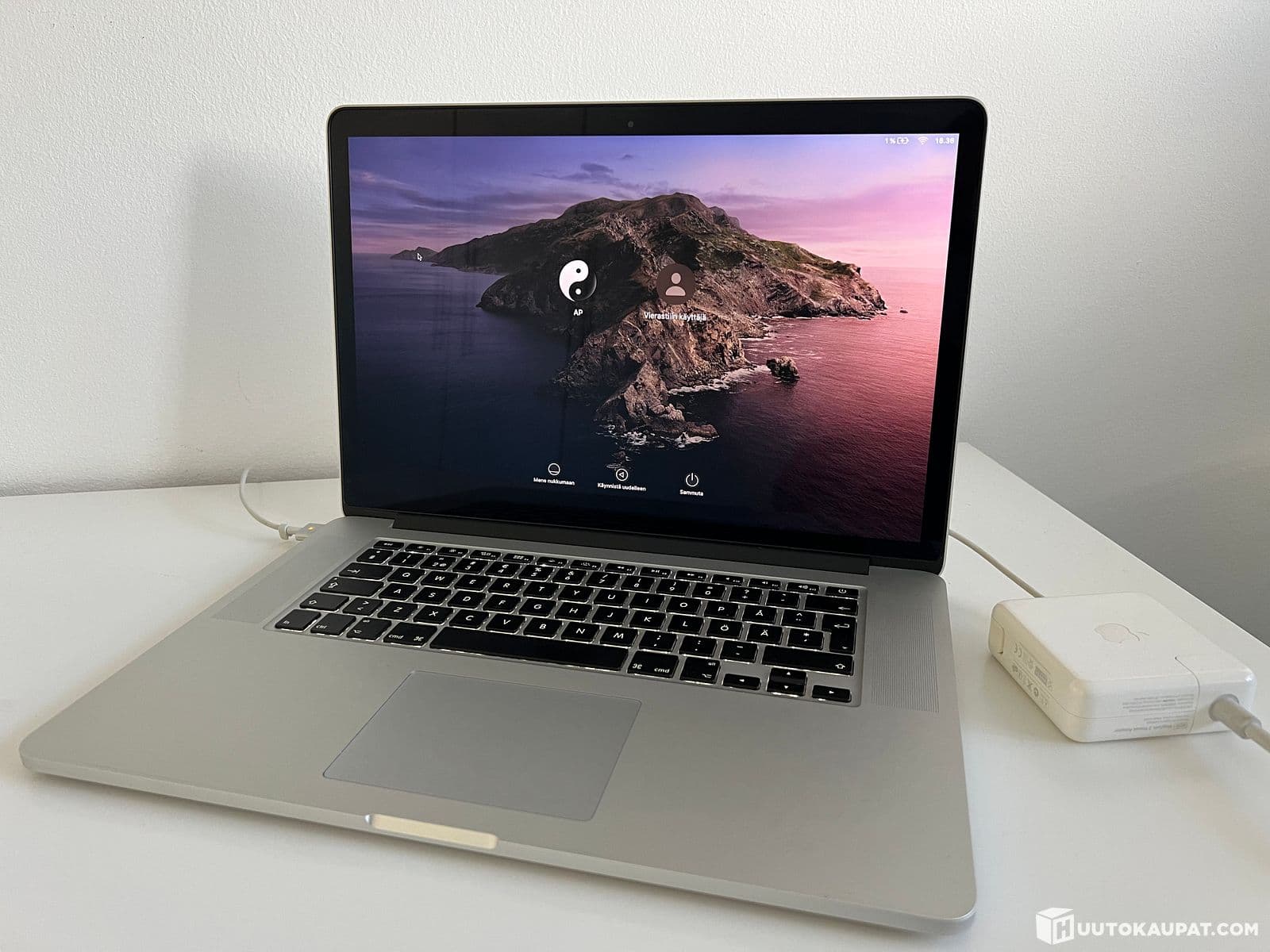 Apple MacBook Pro 15.4" Retina Display, Intel i7, 251GB Flash, Riihimäki