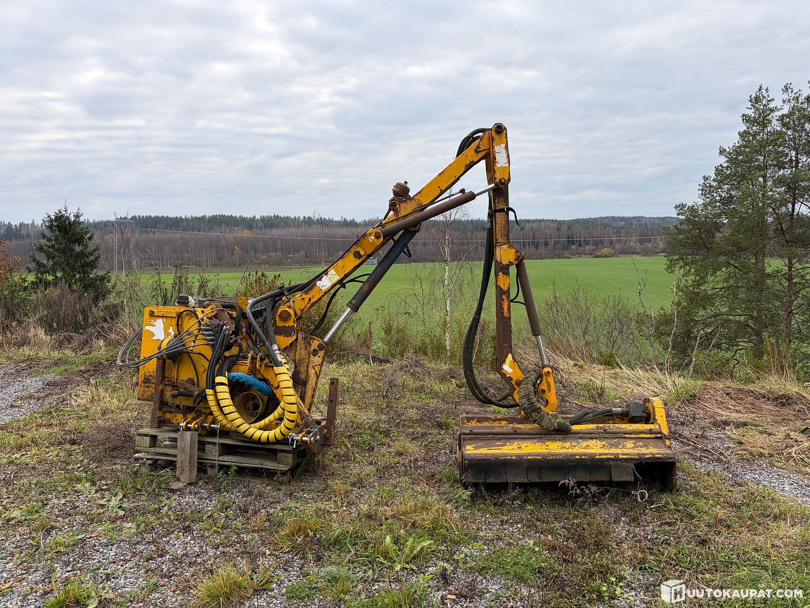 Bomford Boom Crush, Lohja