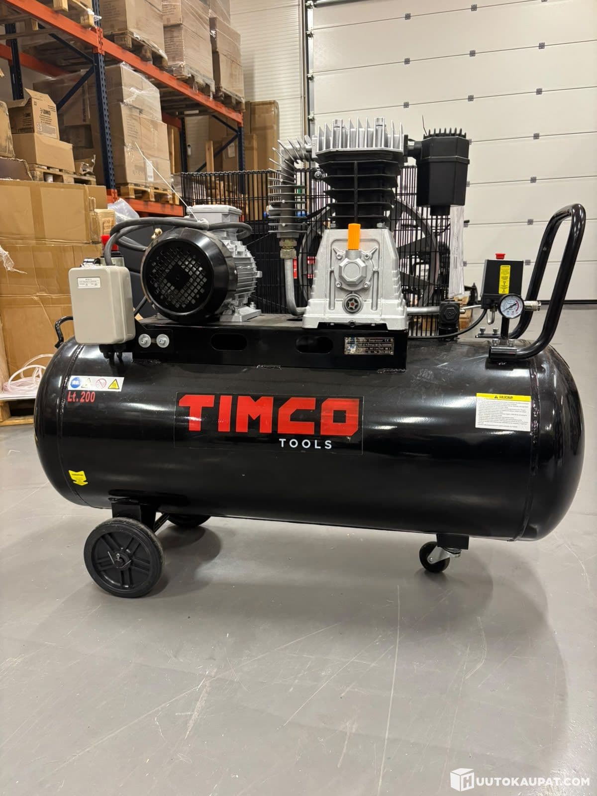 Timco 4 hp 200 l belt-driven air compressor