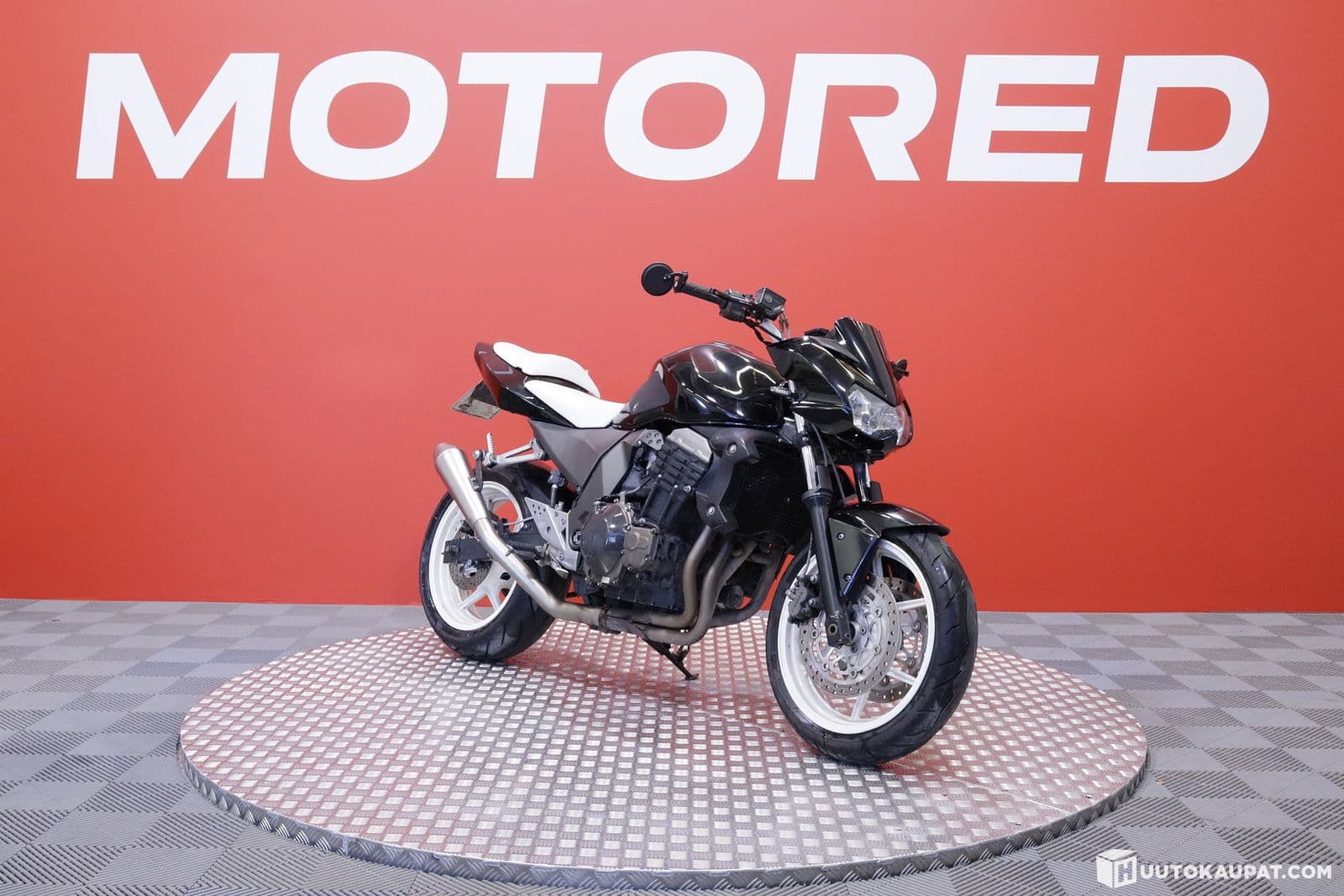 Kawasaki Z750 2004 / 56tkm ajettu // Video! / LeoVince Slipari //, Vantaa
