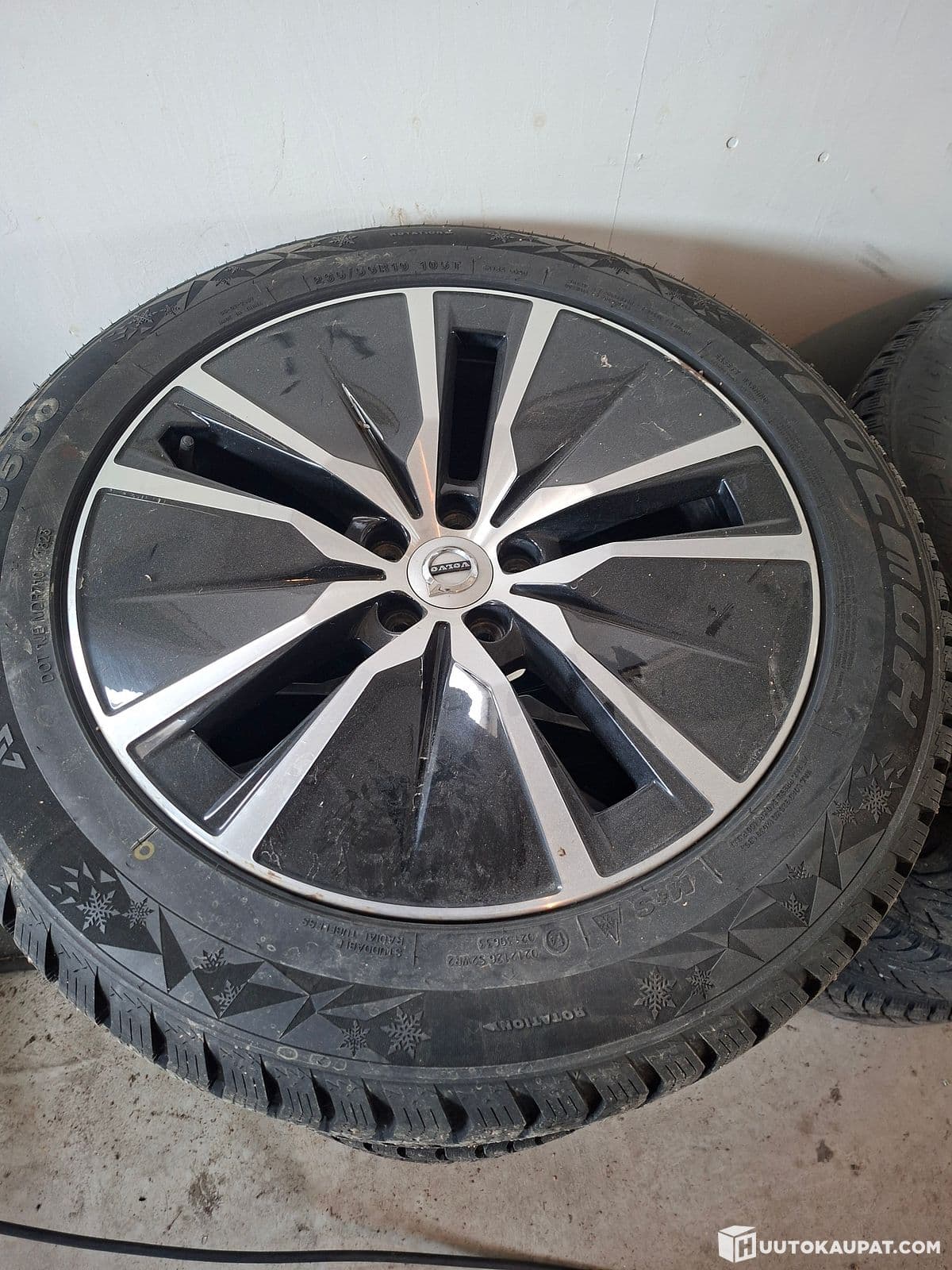 Volvo xc90 renkaat 235/55r19, Nivala