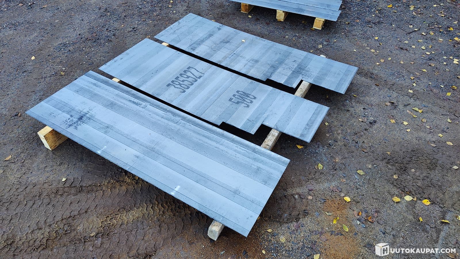 Leftover pieces of 3mm steel plate, Seinäjoki