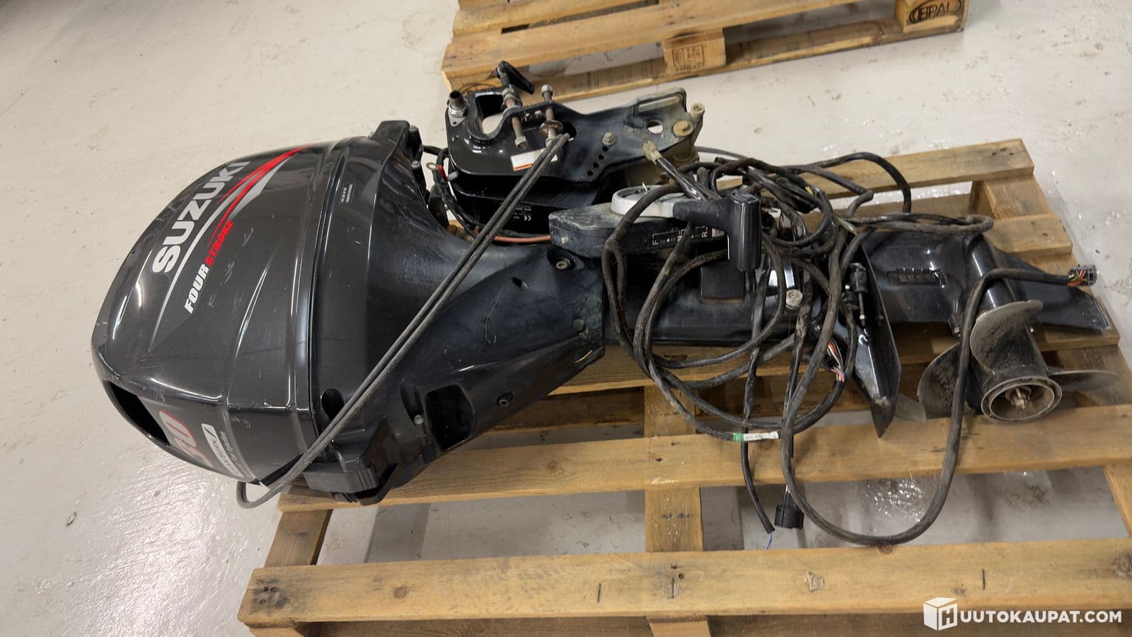 Suzuki 30hv outboard motor 4-stroke 2015, Raisio