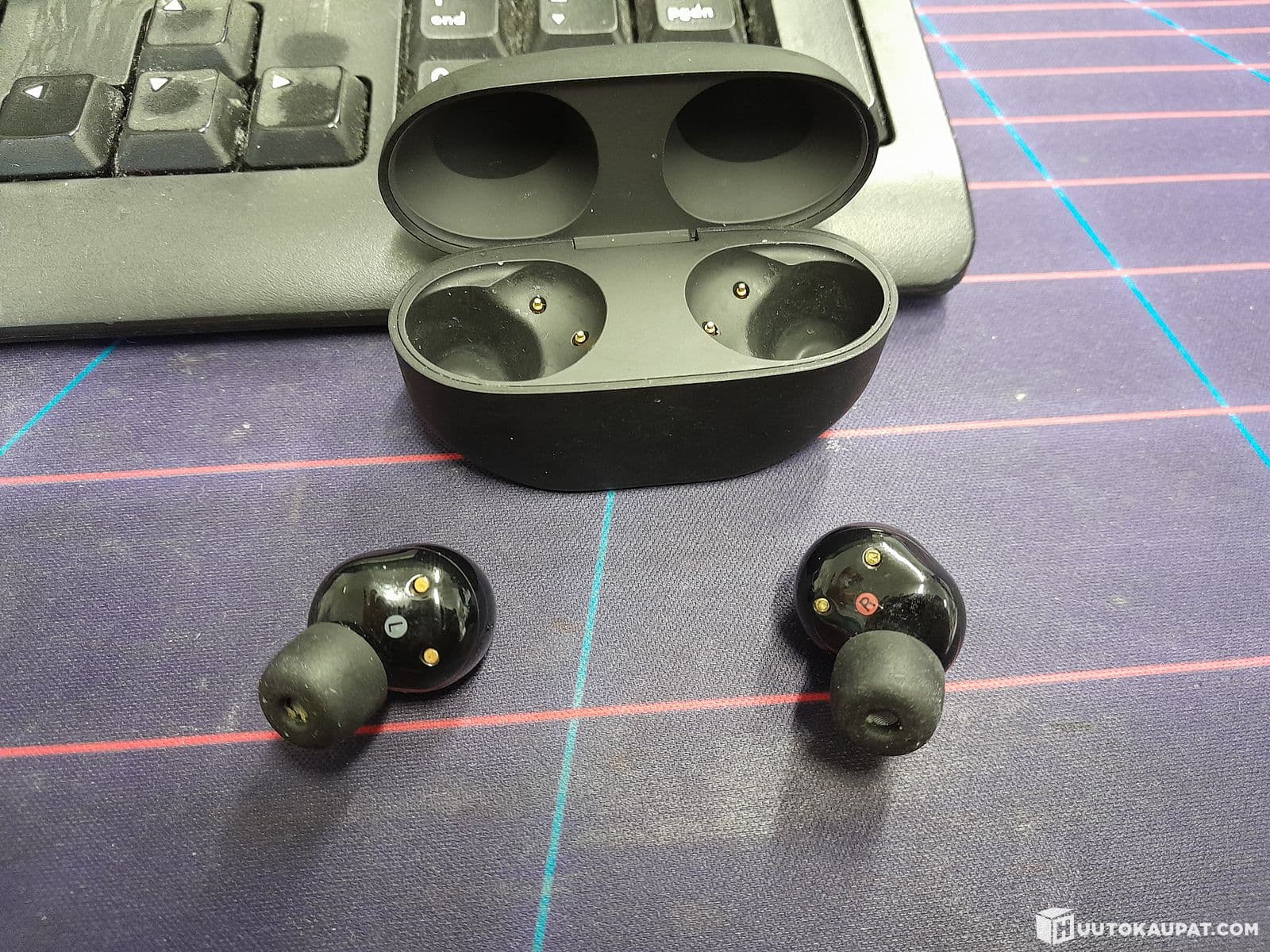 Sony WF-1000XM5 wireless noise-cancelling earphones, YY2963, Vantaa