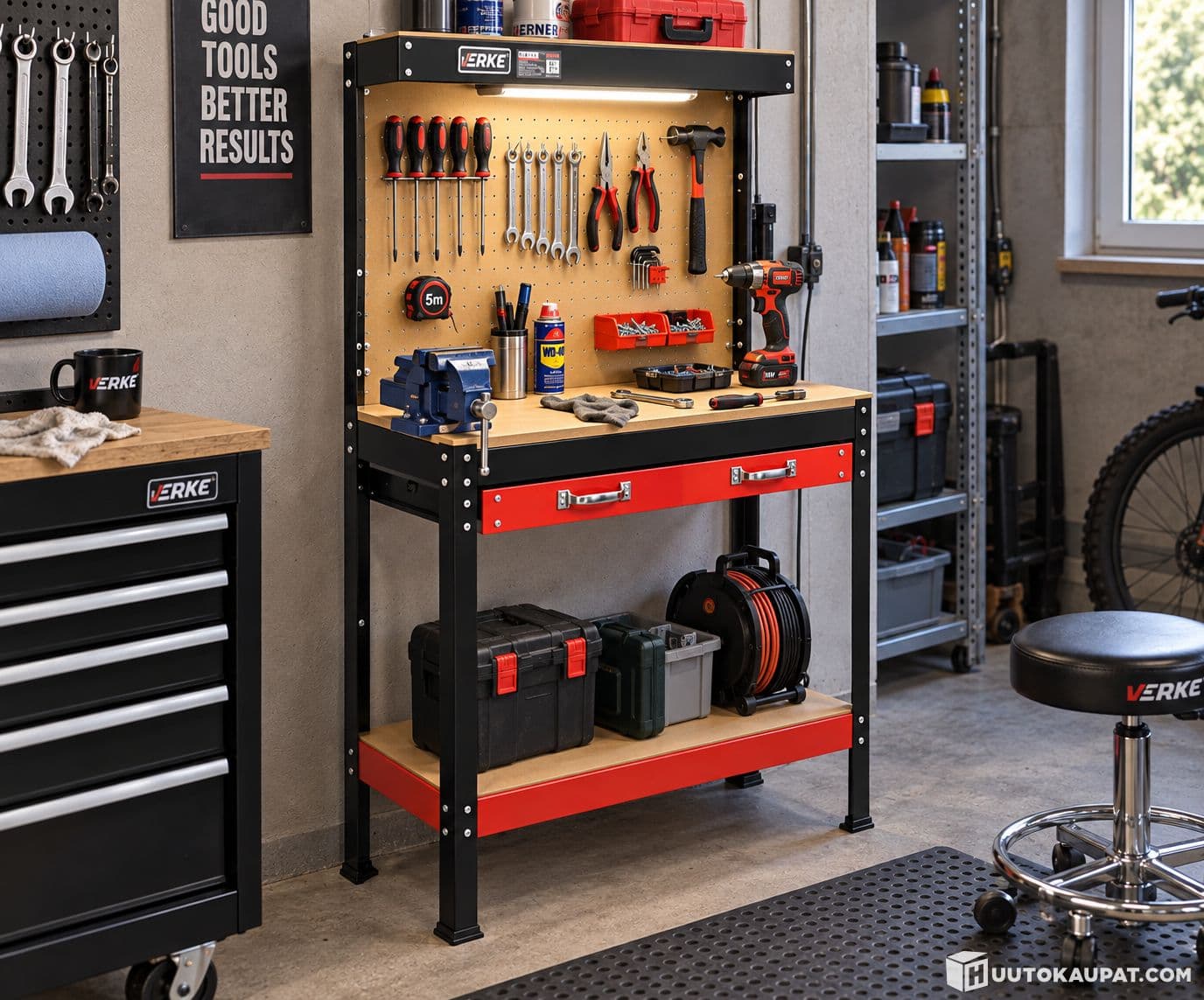 Workshop and machine table / stable table with hooks 80x40x140 cm, Isokyro