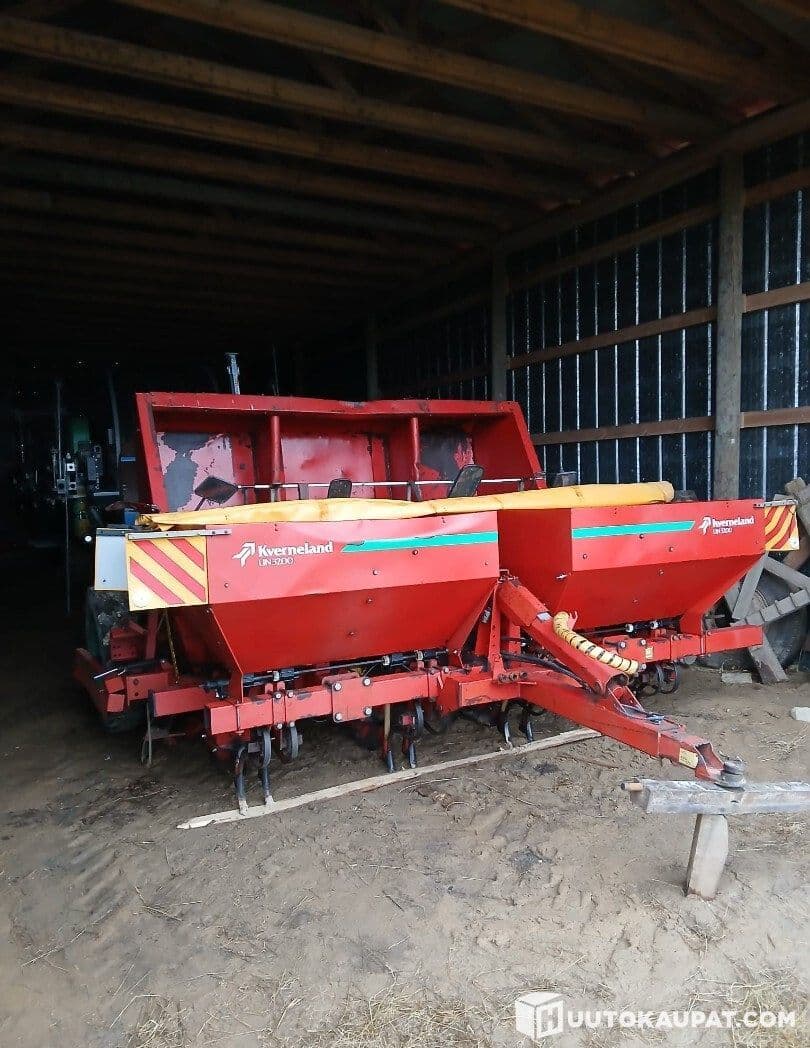 Kverneland UN 3200 potato planting machine, Kristiinankaupunki
