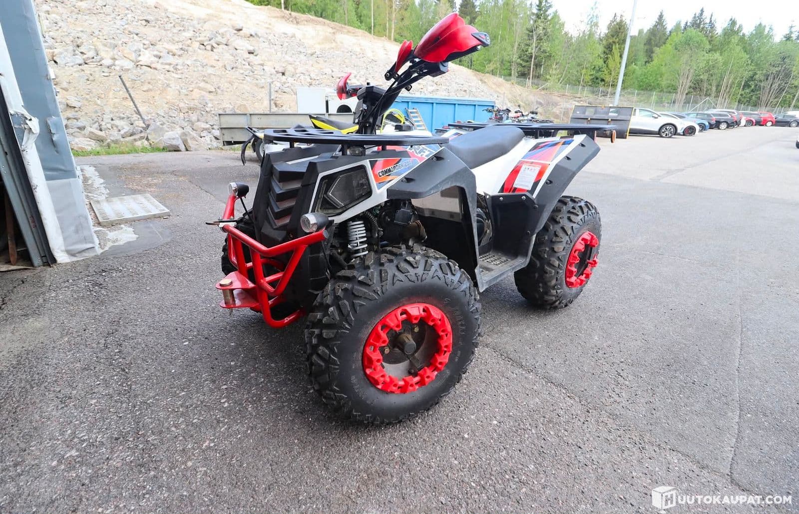 Tractor driver Apollo Commander First rek. 30.10.2023. Only 317km driven! According to a high-quality WARN snow plow, Vehmaa