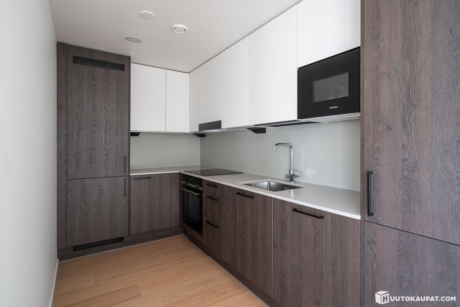 New apartment at Kruunuvuorenranta – 42 m2, glazed balcony, cooling, own plot, Helsinki