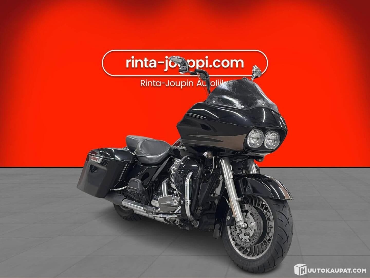 Harley-Davidson Road Glide FLTRU Road Glide Ultra, Lempäälä