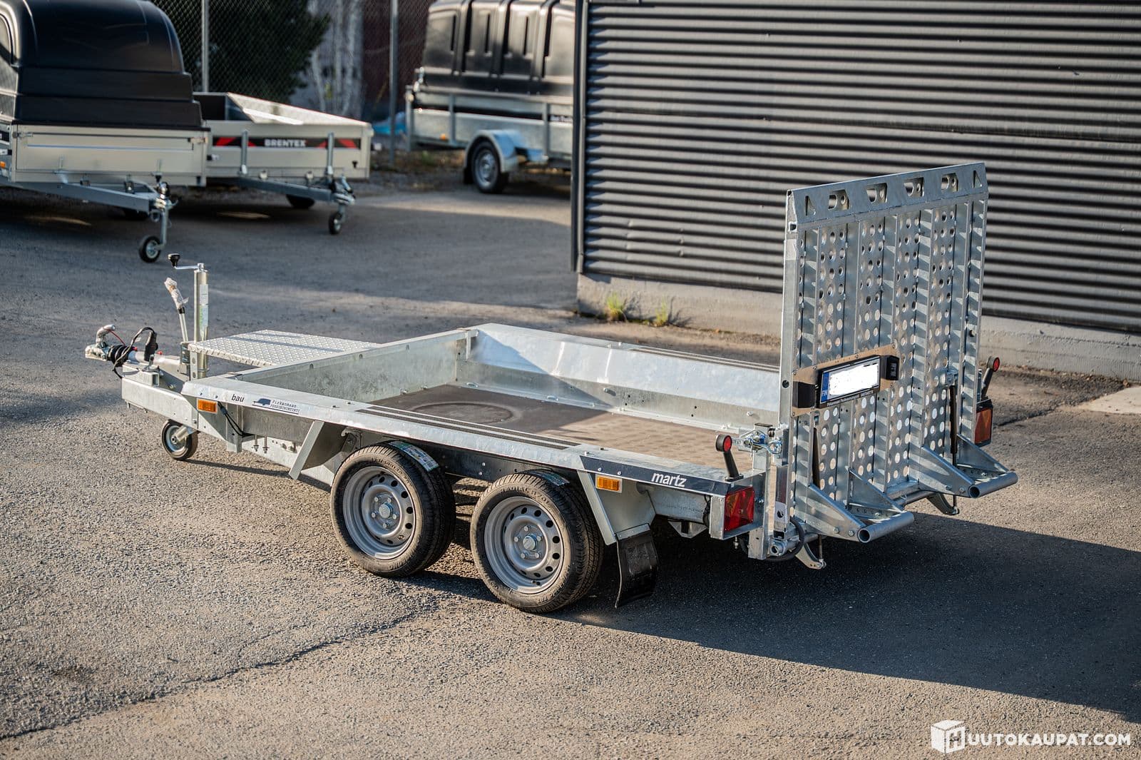 From Ylöjärvi Martz 2700kg machine cart, New VAT 25.5%, Ylönjärvi