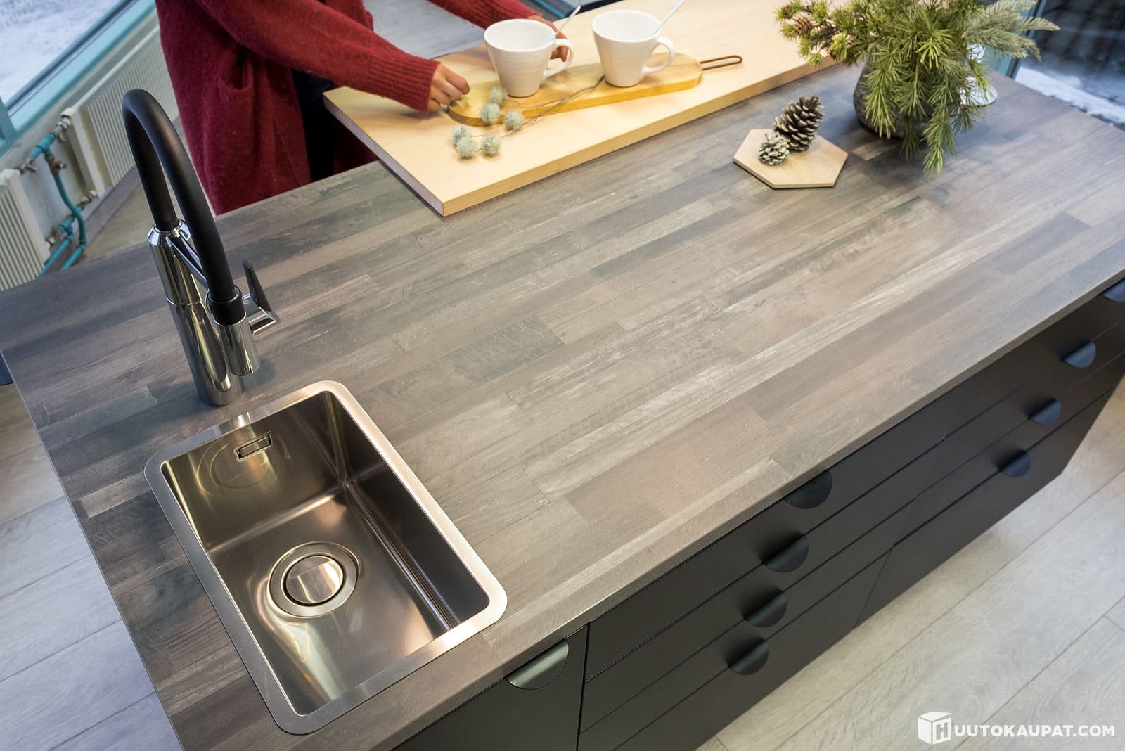 1 x MX-30 small design sink, MONOedge, Lahti